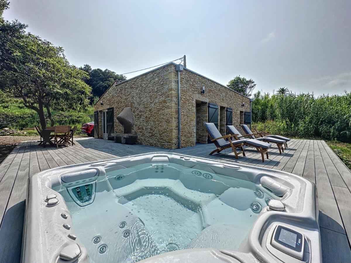 Villa 2 Chambres Avec Jacuzzi Bonifacio  Buitenkant foto